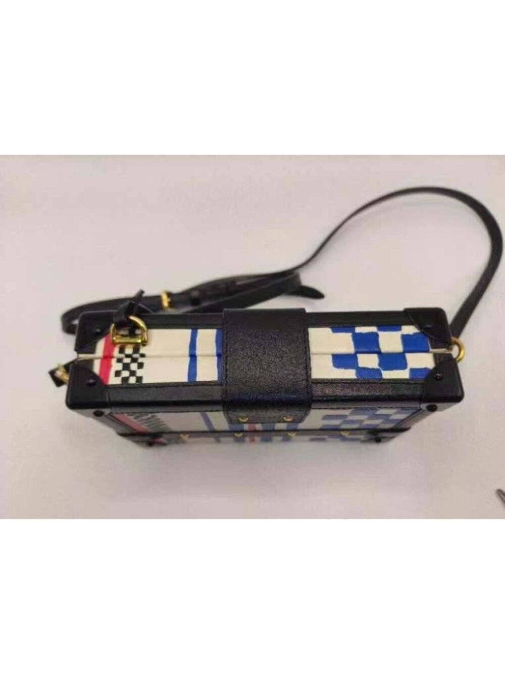 Pre-owned Louis Vuitton Lambskin Grand Prix Petite Malle Clutch White Blue - Picture 6 of 10
